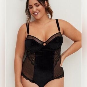 Torrid Velour Lace Bodysuit Lingerie Size 5X/28W, Fantasy Romance Whimsigoth NEW